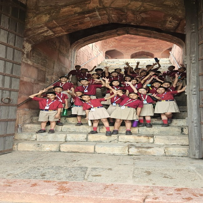 Multidisciplinary Learning for class 5 at Humayun's Tomb