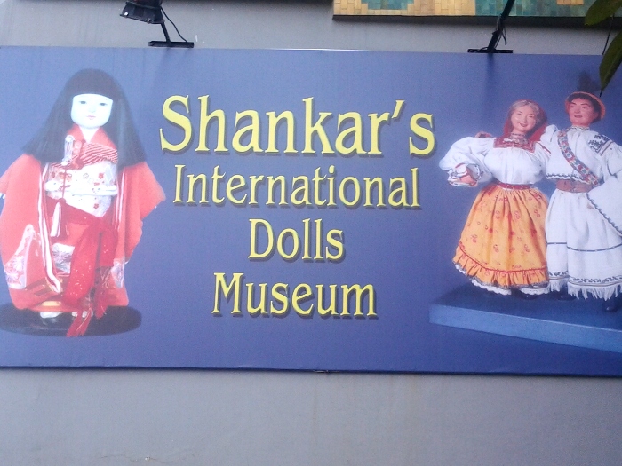 Class 3 visit Dolls' Museum 