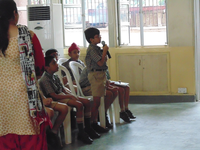 The Chairman interacts with classes 5 and 6 on creating an awareness for Cleanliness