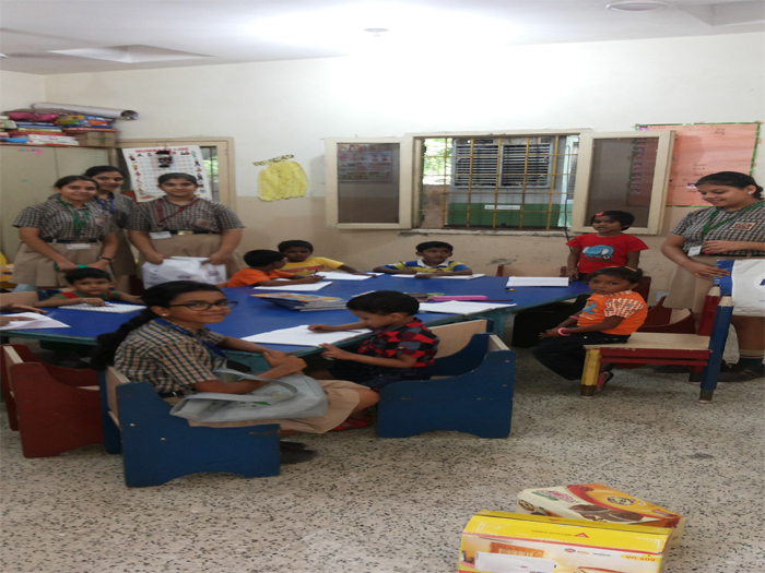 Community Service-visit to Palna, class VIII