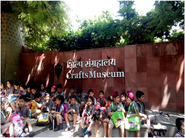 Excursion of class 1 to the National Crafts Museum