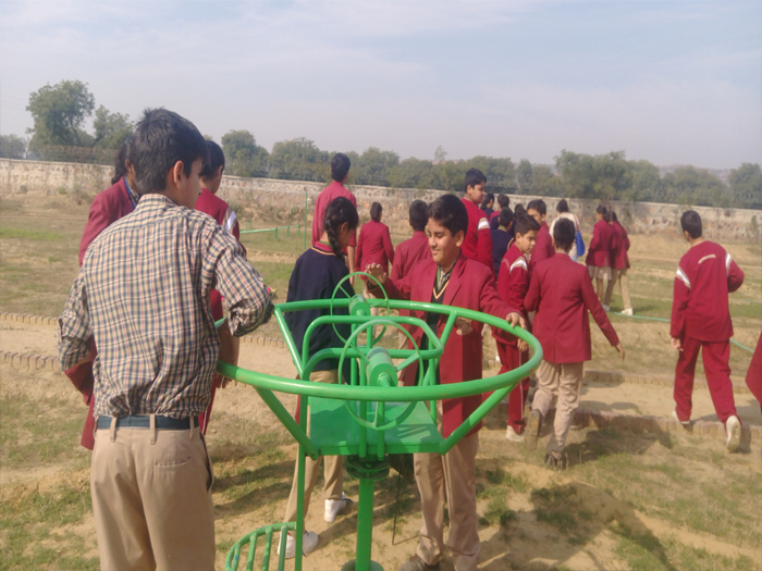 Educational excursion to the School eco park, class 7.