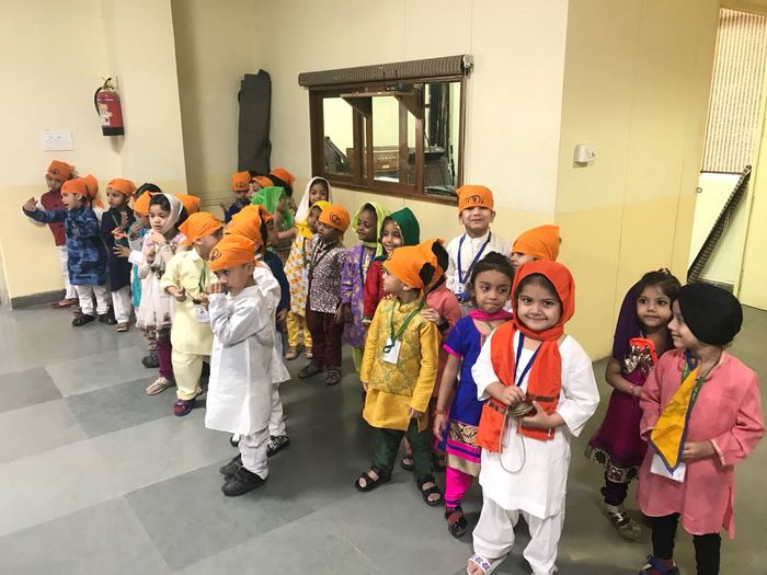 Special assembly for Guruparab by Pre school