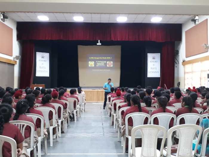 Science Week lectures on the occasion of Independence Day