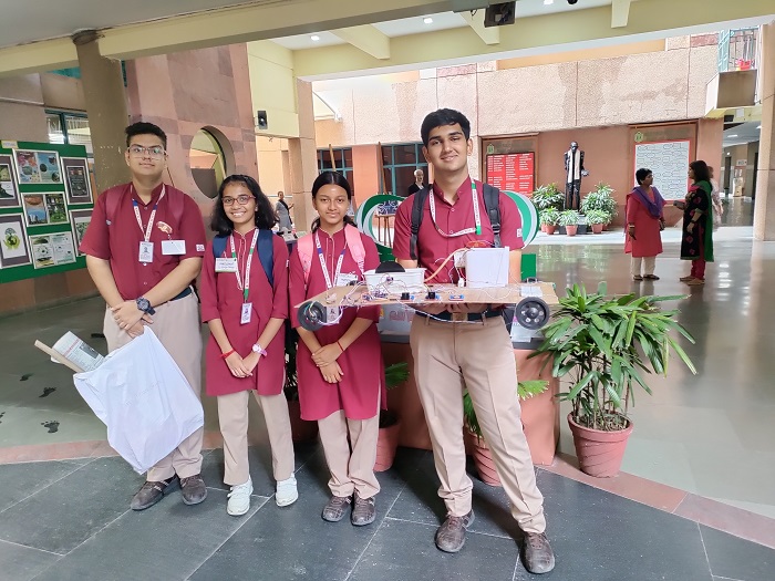 Honours at inter school science fest